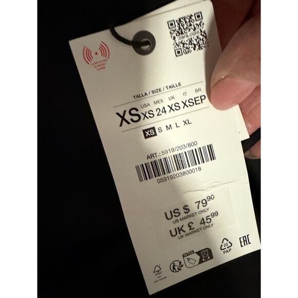 Zara Women's XSmall Black Lace Asymmetric Hem Sleeveless Halter Top - Picture 7 of 8